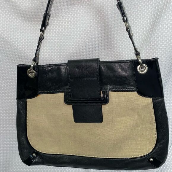 BCBG Max Adria XL hobo bag NWOT - Picture 1 of 8